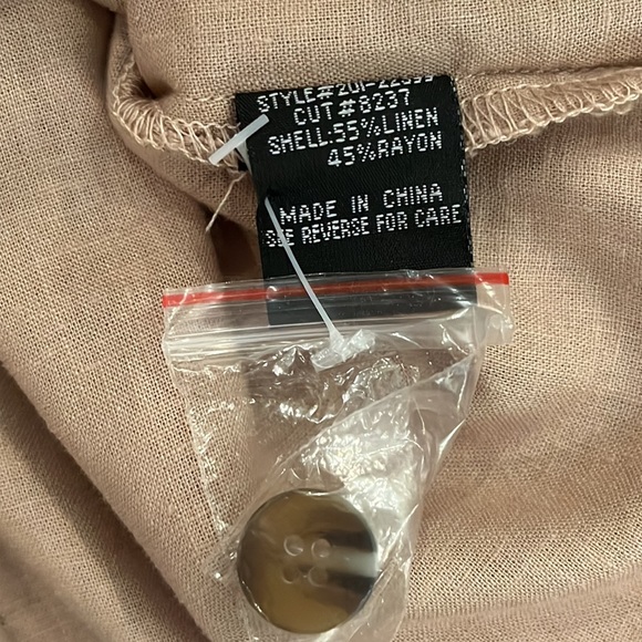 Velvet Heart tan linen button up blouse - Picture 14 of 15